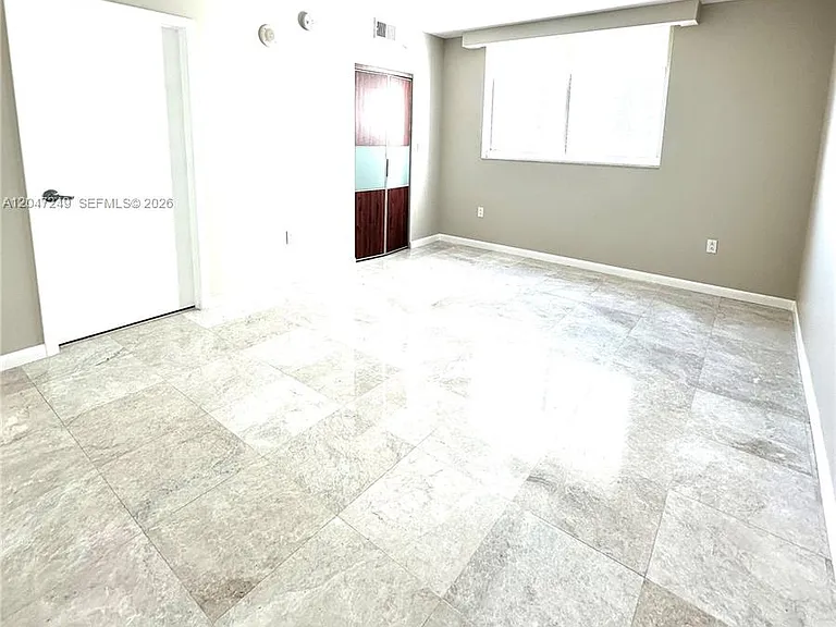 1800 N Bayshore Dr #2315 — Photo 18
