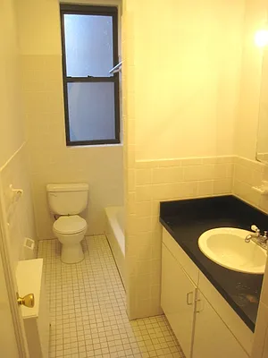 Rented by City Connections Realty | media 6