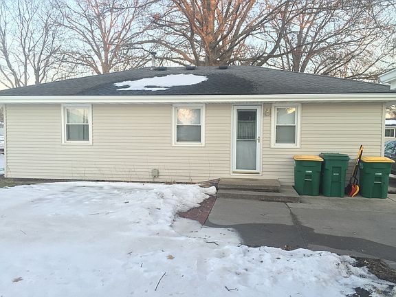 2nd image of 607 N 6th Street Pl