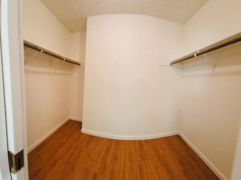 1740-1750 Hanover Dr — Photo 21
