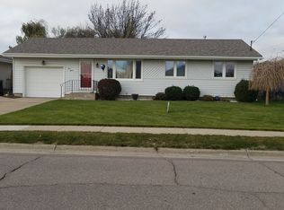 112 Airview Dr, Sergeant Bluff, IA 51054