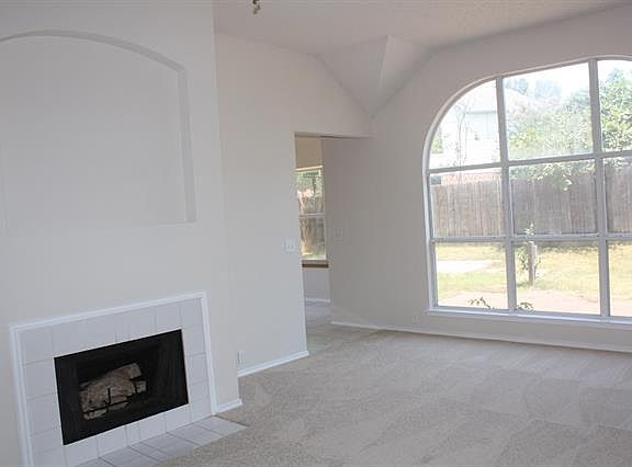 4th image of 772 Lacey Oaks Ln