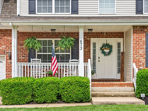 3rd image of 673 Winding Bluff Way