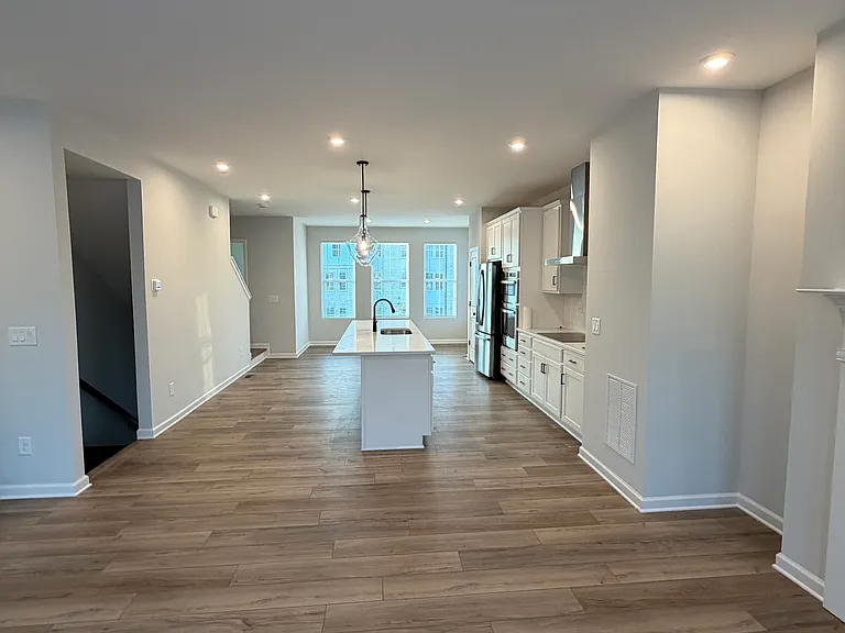 2827 Beacon Bend Xing — Photo 4