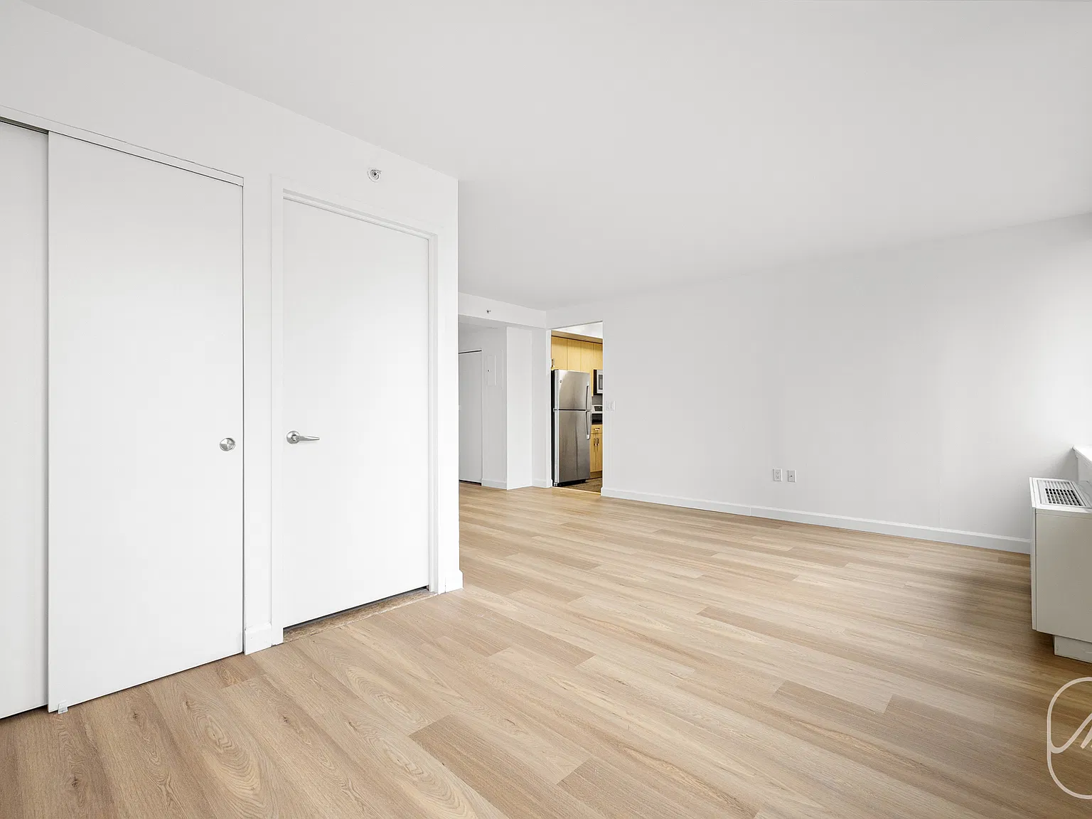 561 10th Avenue — Photo 3