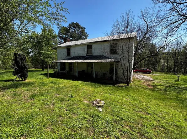4565 Dews Rd, Hurt, VA 24563