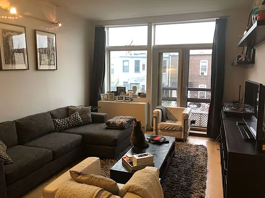 Rented by Nooklyn NYC LLC | media 130