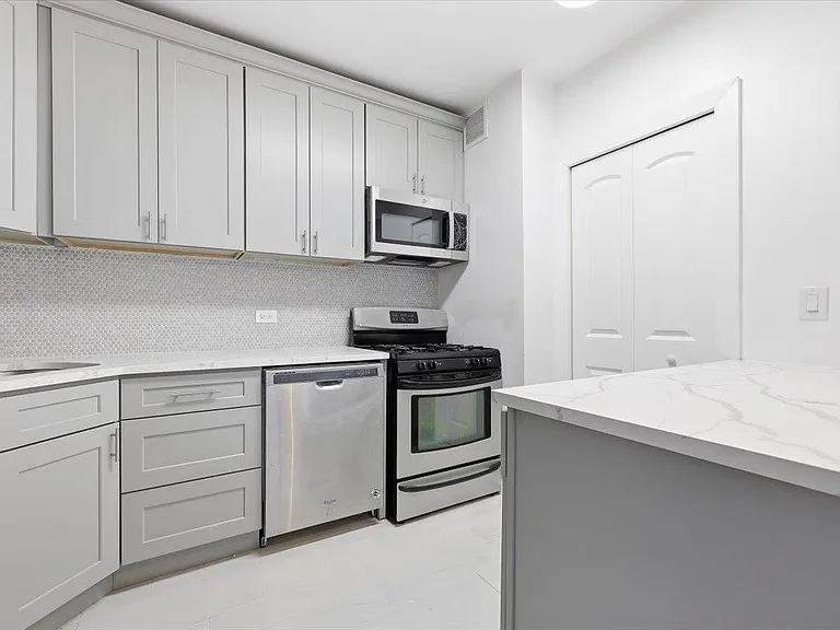 45 River Dr S #609 — Photo 2