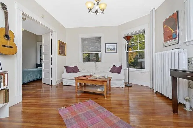Building Photo - 10 Bowdoin St #1