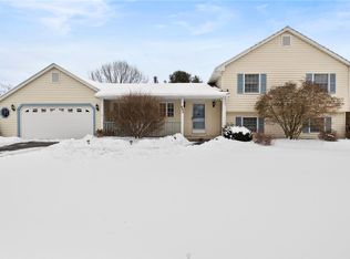 692 Dewitt Rd, Webster, NY 14580