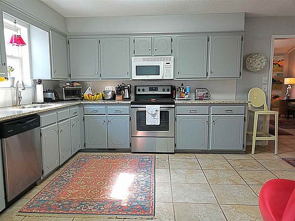 4th image of 1714 S Mansfield Dr