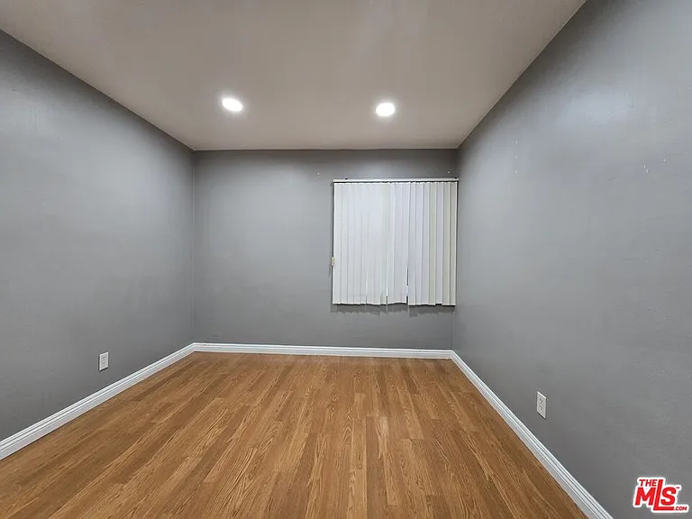 7419 Woodley Ave #1 — Photo 6