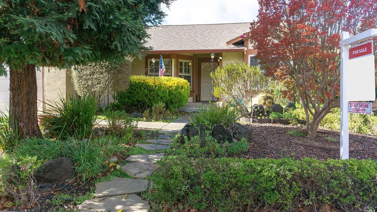 439 Nikki Dr photo 1