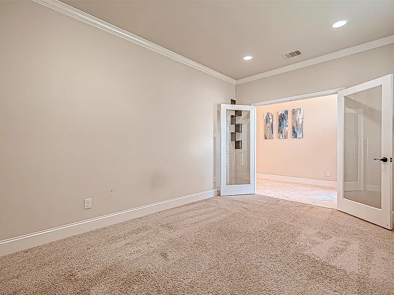 12604 Floral Park Ln — Photo 5