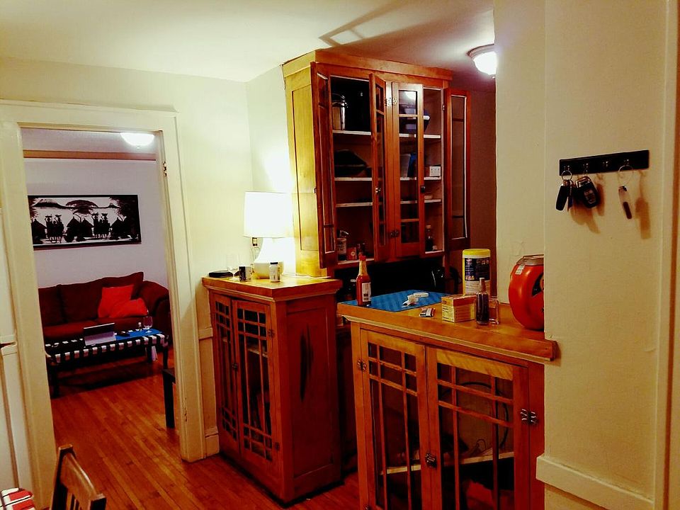 1st image of 1696 Ashland Ave APT 10