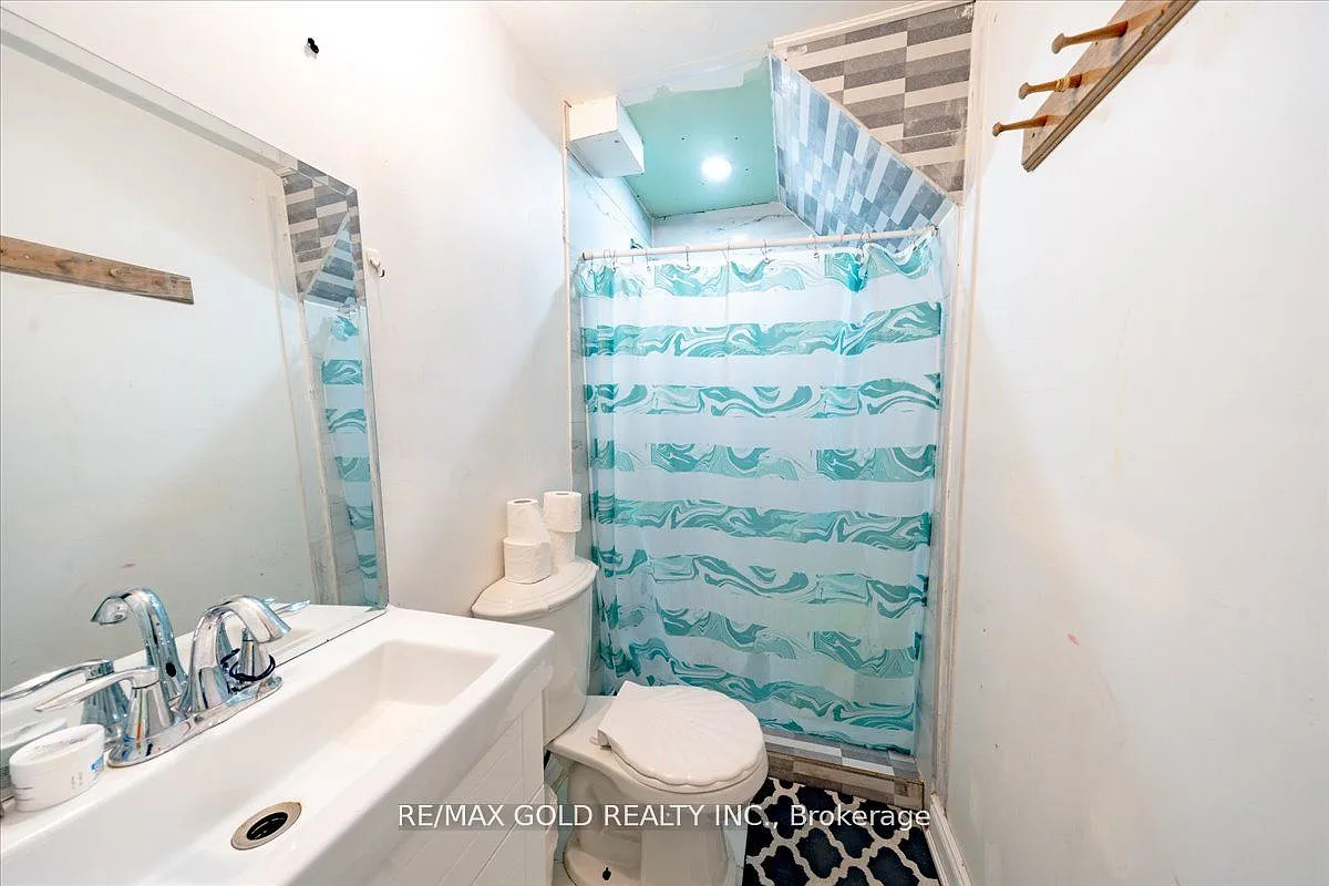 2 bed, $2,000 — Photo 4