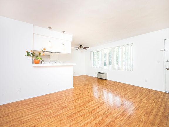 3rd image of 1963 S Bedford St #89-16