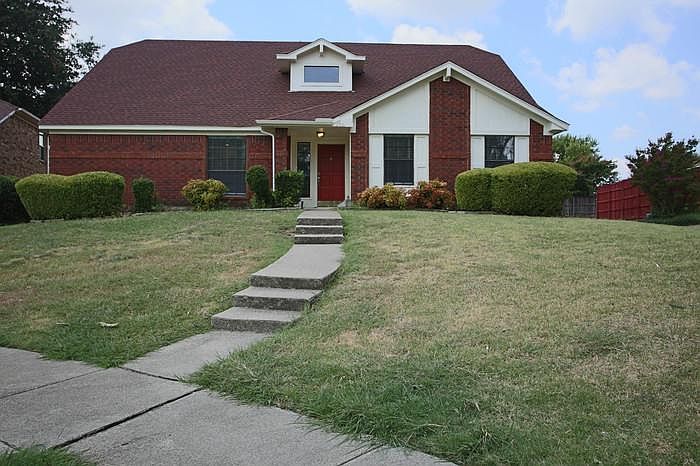 1st image of 2911 Creekside Ct