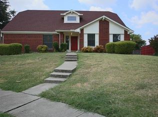 2911 Creekside Ct, Carrollton, TX 75007