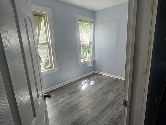 2nd image of 31 Hillman St APT 1