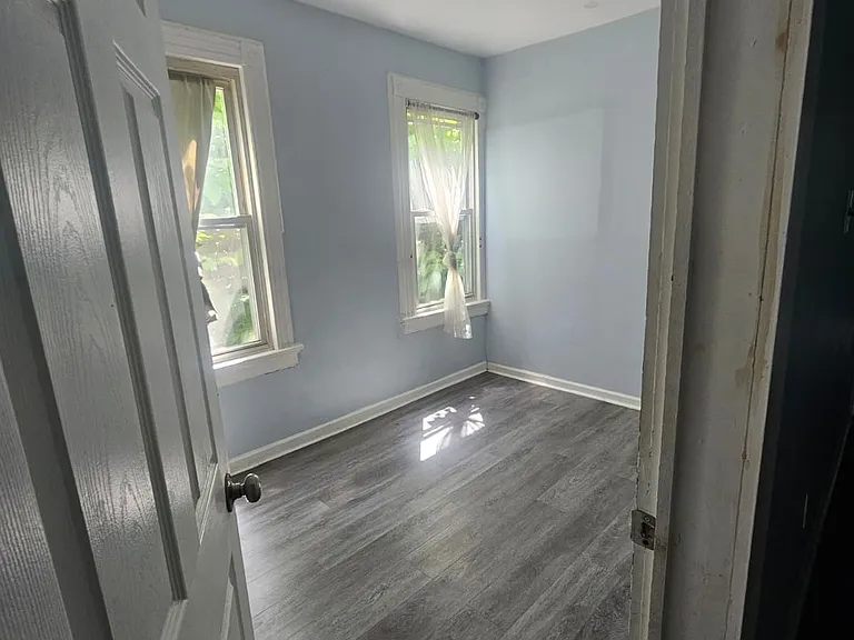 31 Hillman St #1 — Photo 2