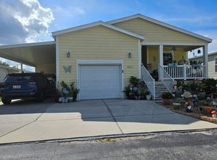 9222 W Forest View Dr, Homosassa, FL 34448