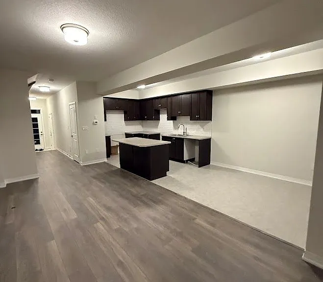 660 Colborne St W #80 — Photo 8