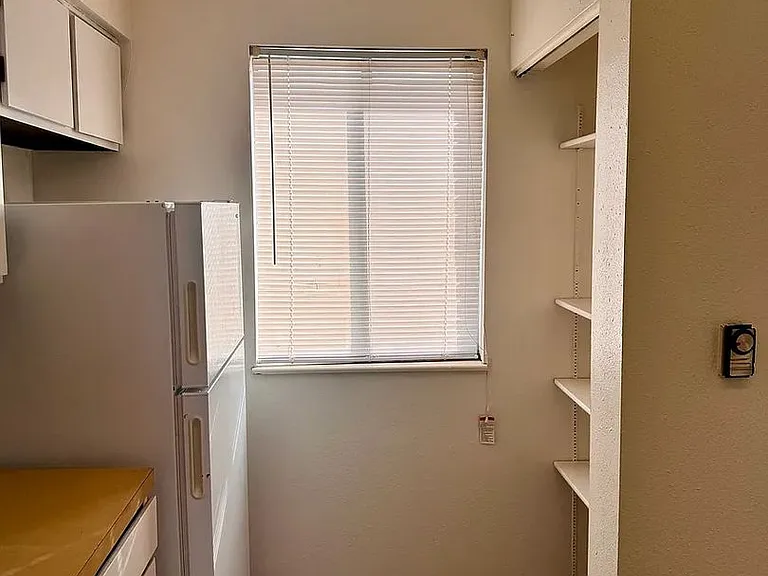 726 Delaware Ave #A — Photo 10