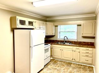 809 Randolph St APT 11, Bedford, VA 24523