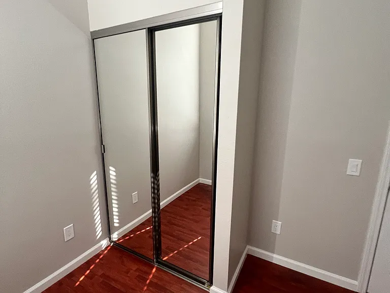 1820 V St #4 — Photo 9