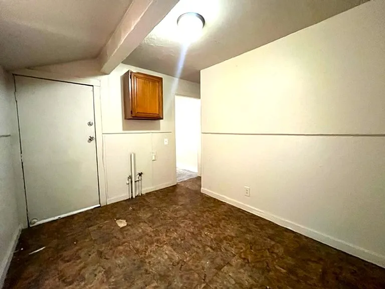 2329 Mustang St — Photo 22