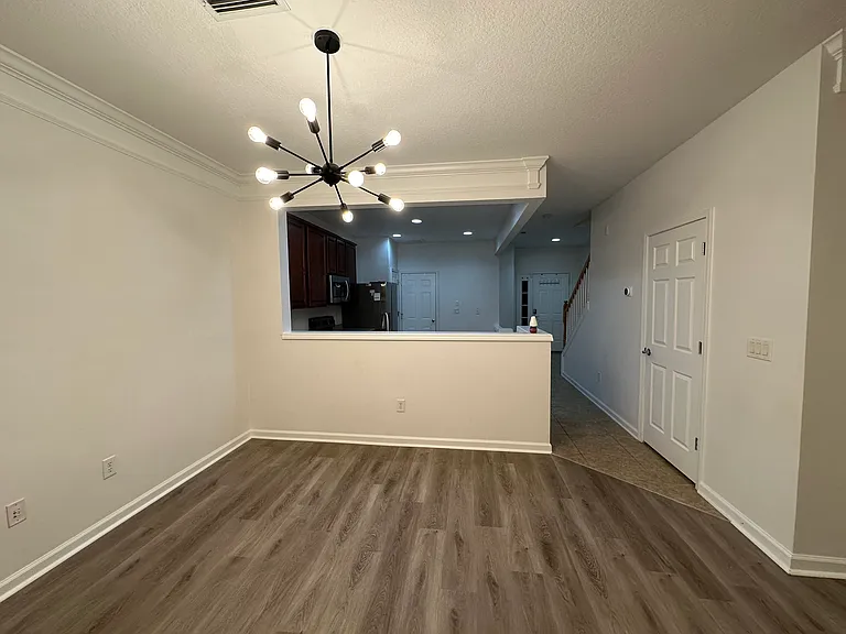 4223 Highwood Dr — Photo 6