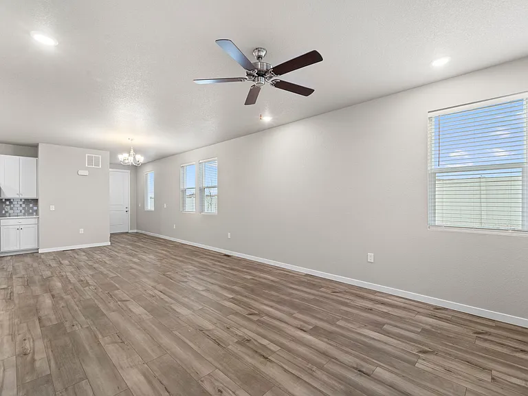 7810 Keebler Dr — Photo 11
