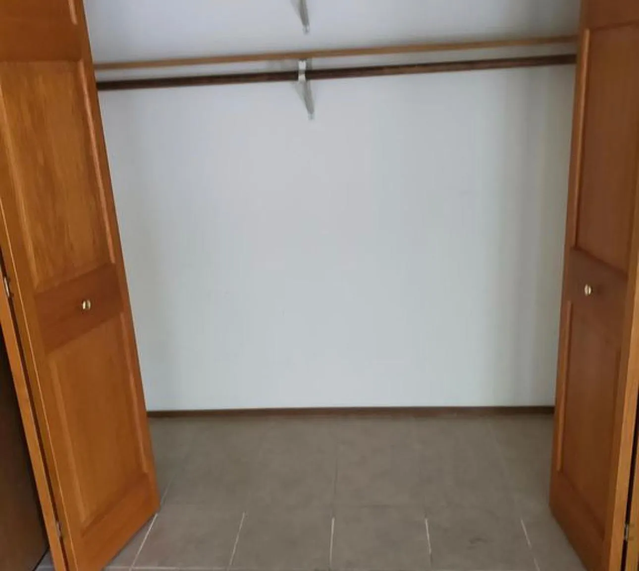 2 bed, 1.5 bath, 1050 sqft, $1,700 — Photo 2
