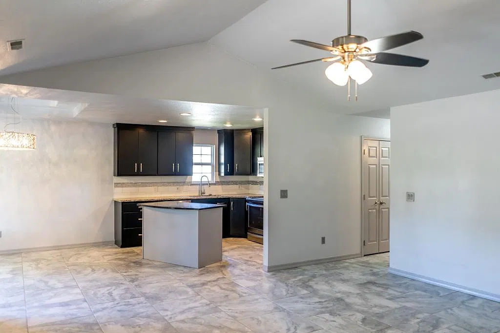 2230 S Country Club Dr, Joplin, MO 64804 — Photo 4