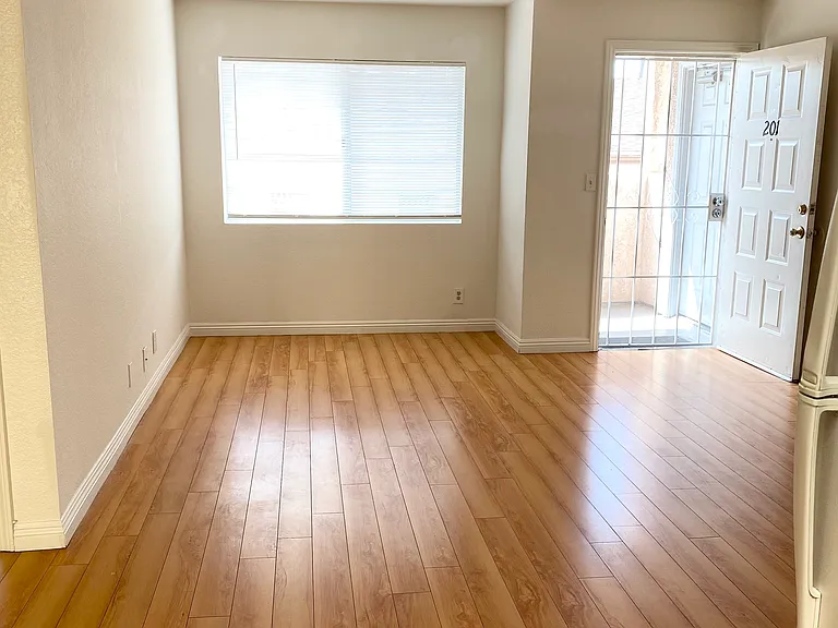 158 N Normandie Ave #201 — Photo 2