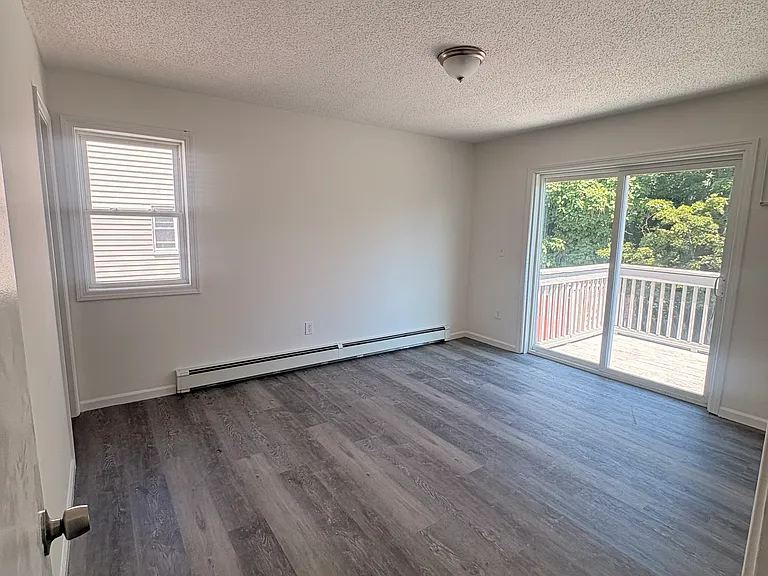 23 Dewitt St #1 — Photo 7