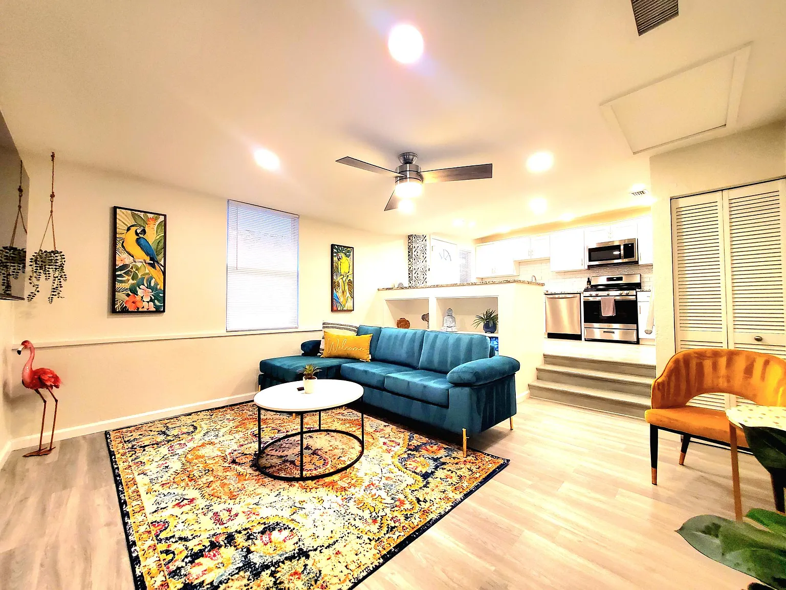 3 bed, 1000 sqft, $3,200 — Photo 1