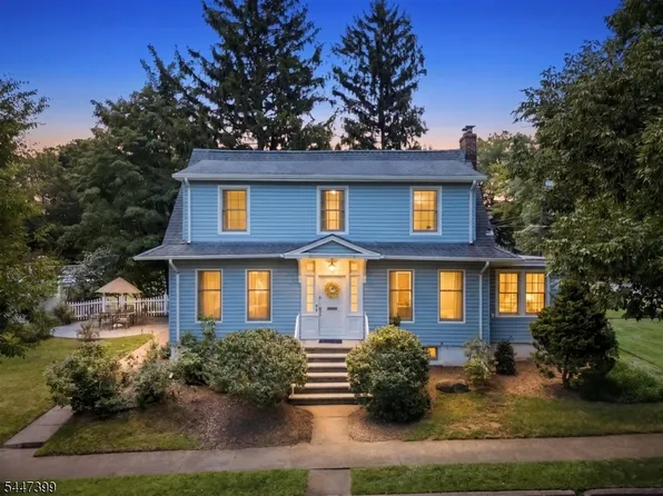35 Lowell St, Westwood Boro, NJ 07675
