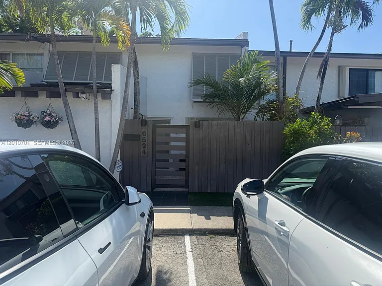 6524 SW 114th Ave #6524 — Photo 6