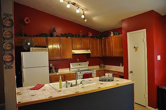 4th image of 13927 Flairwood St