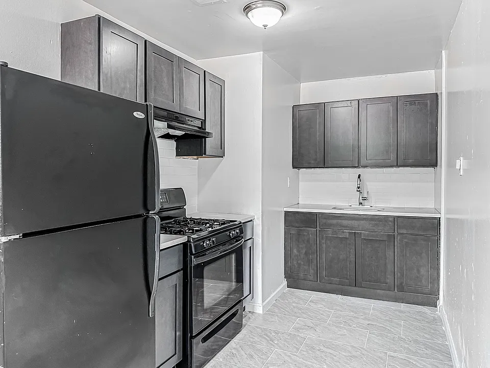 1545 Medary Ave #11A