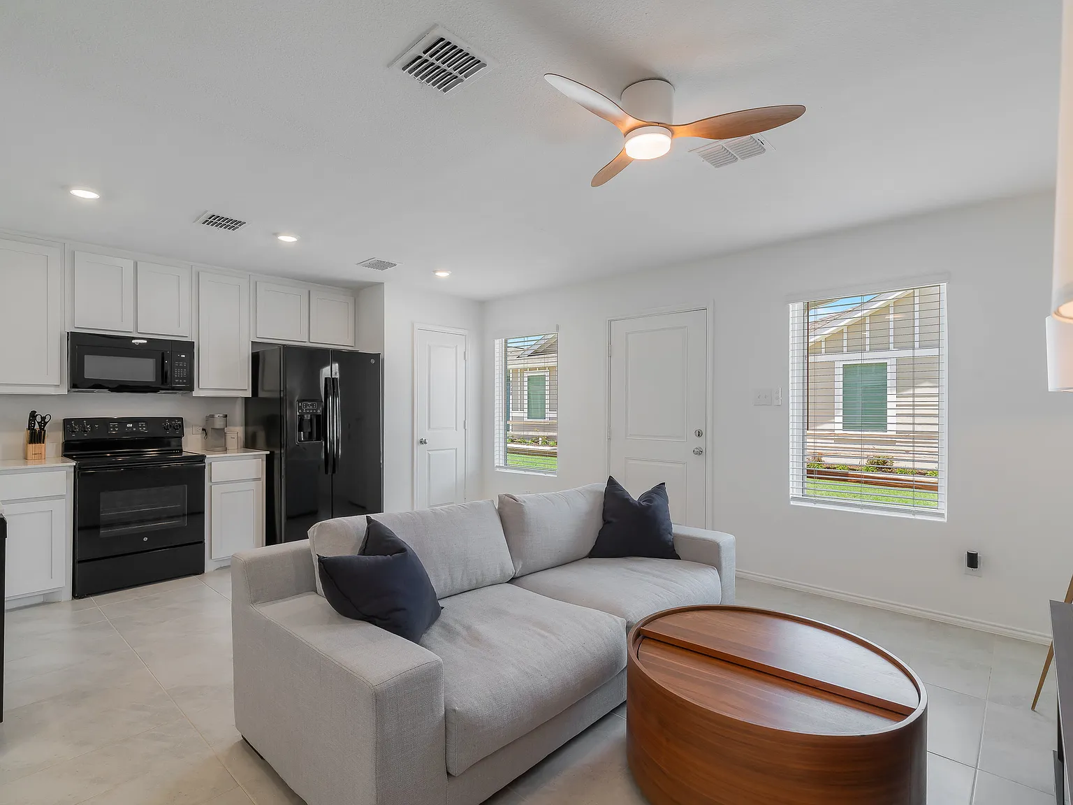 8746 Texas Risinger Dr — Photo 4