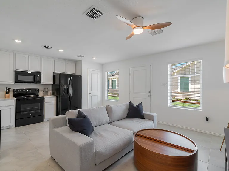 8746 Texas Risinger Dr — Photo 5