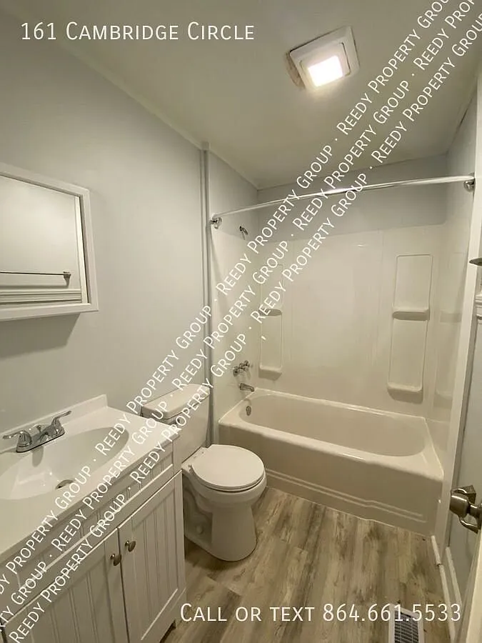 Updated One Bed/One Bath Duplex Available Near Duncan Park Half Off First Full Month — Photo 2