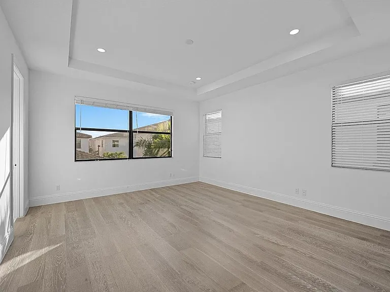 6020 Curie Pl — Photo 6
