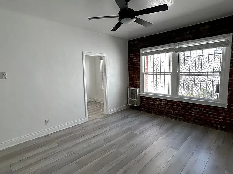 Val D' Kingsley LLC — Photo 44