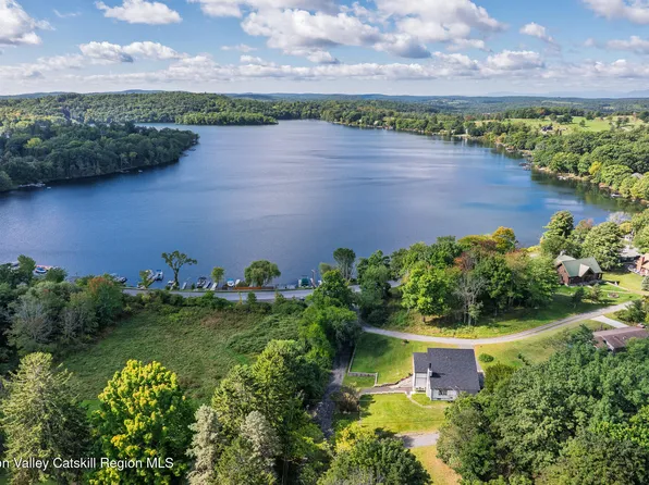 6 Wang Drive, Craryville, NY 12521