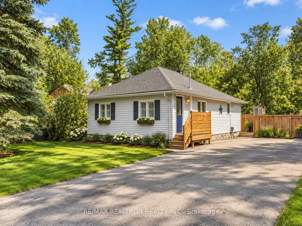 1152 Stoney Point Rd, Innisfil, ON L0L 1C0