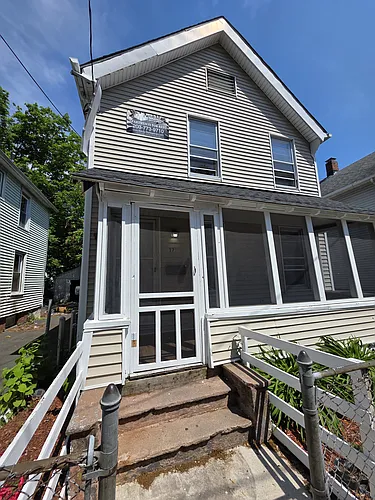 37 Arthur St Photo 1